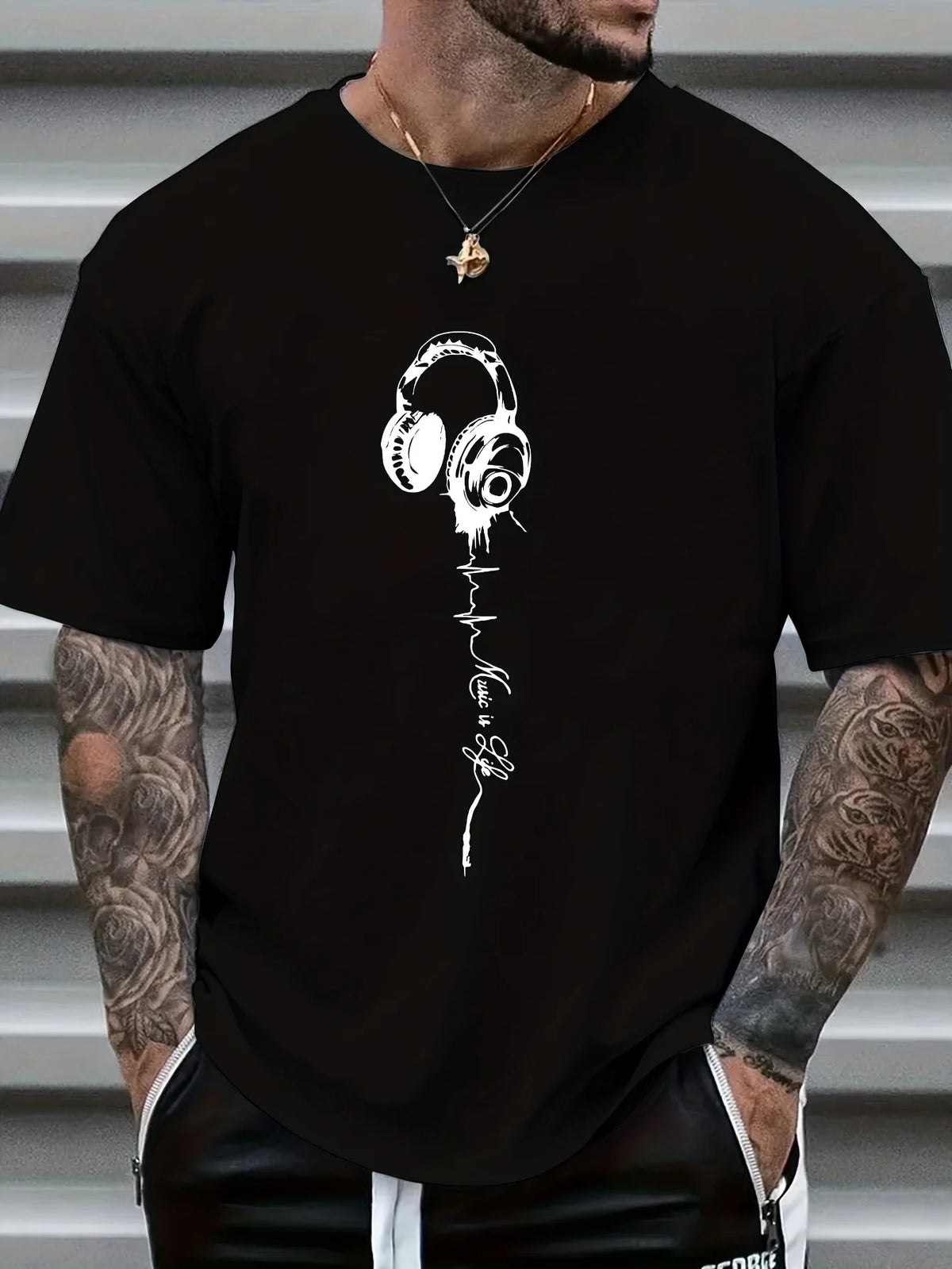 Men's summer earphones with letter print, breathable and comfortable round neck T-shirt, outdoor sports… - product view 2